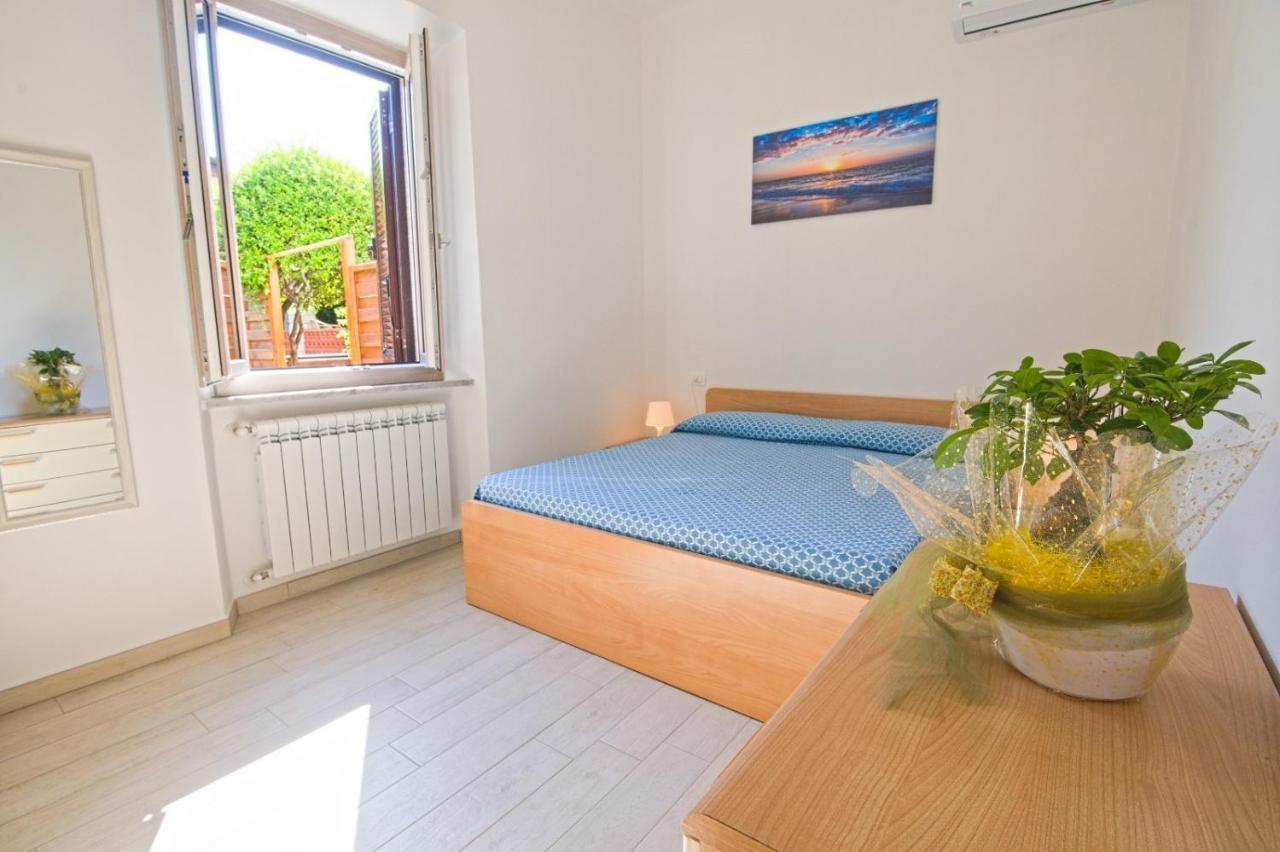 Ferienwohnung Aethalia - A 300Mt Dal Mare Marina di Campo Exterior foto